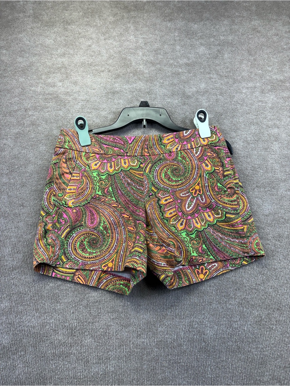 J. crew Women’s Pink, Green & Orange Paisley Print Shorts Size 2 These Zip on Th